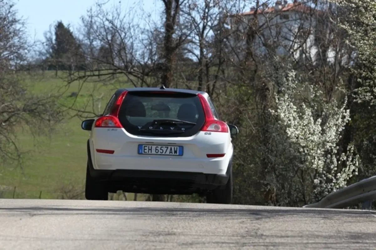 Volvo C30 Black Design (3)