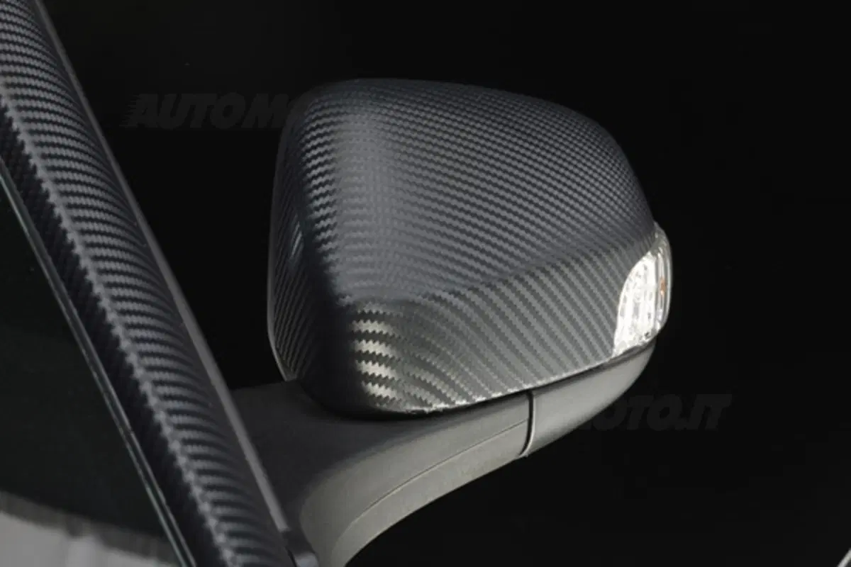 Volvo C30 Black Design (12)