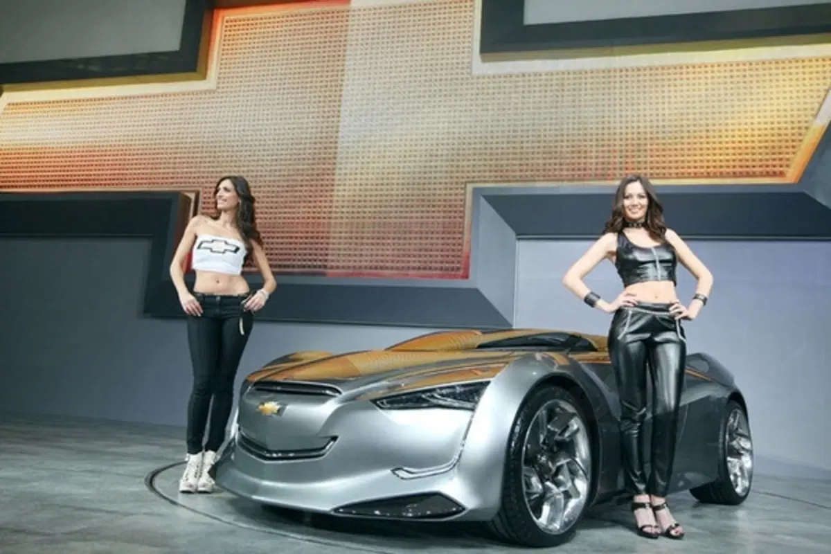 Chevrolet Mi-ray Concept (6)