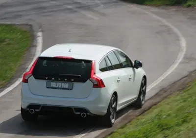 Volvo V60 R-Design