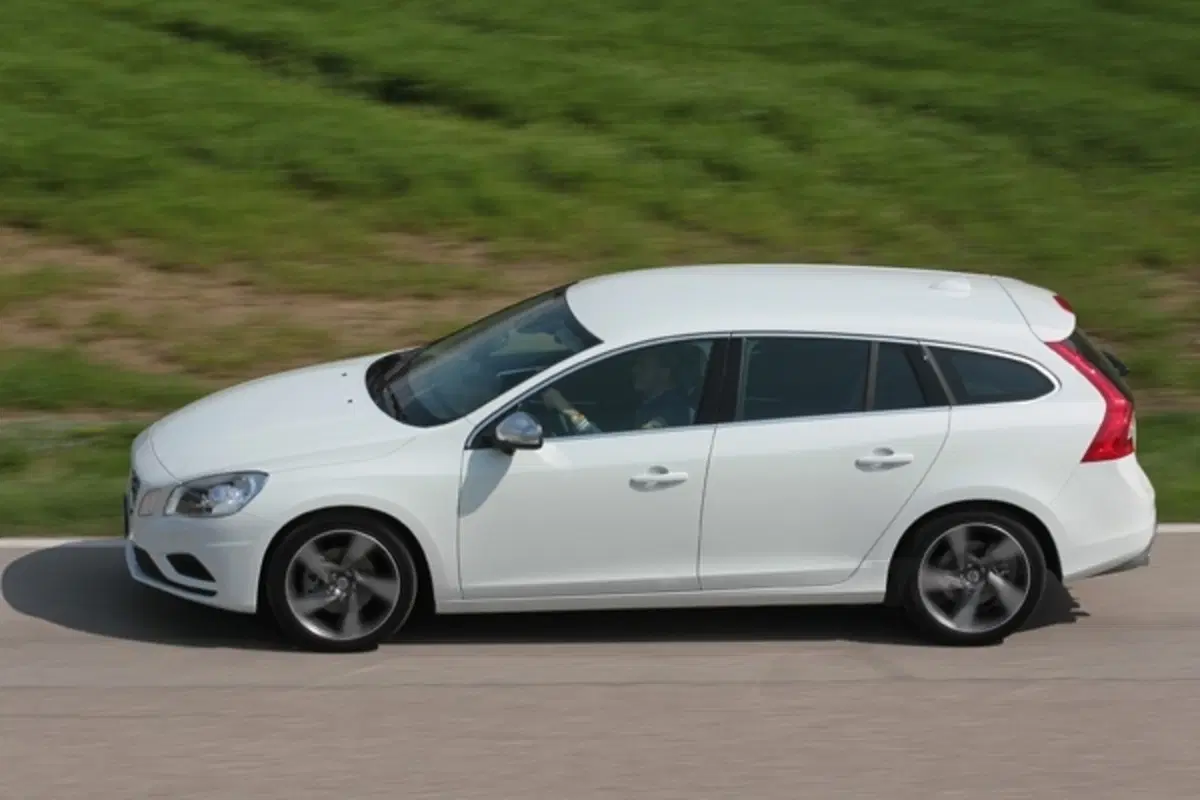 Volvo V60 R-Design (2)