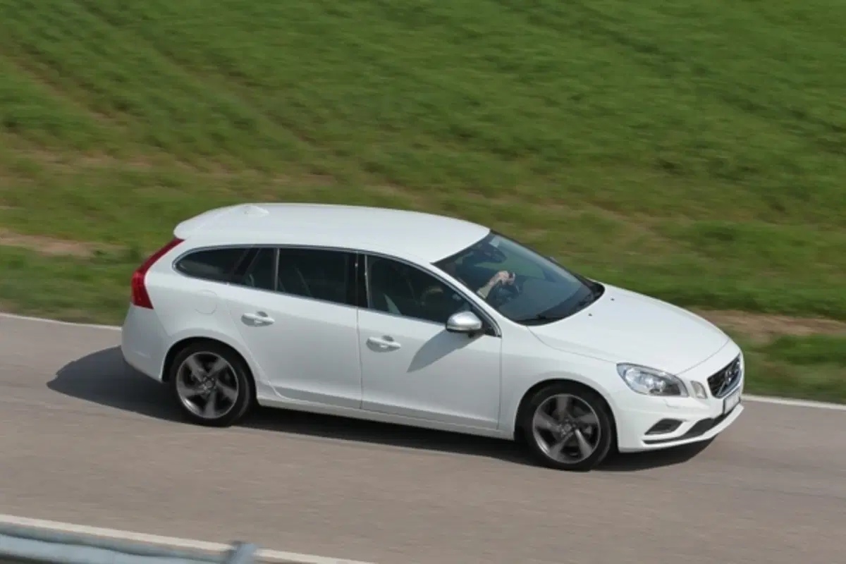 Volvo V60 R-Design (5)