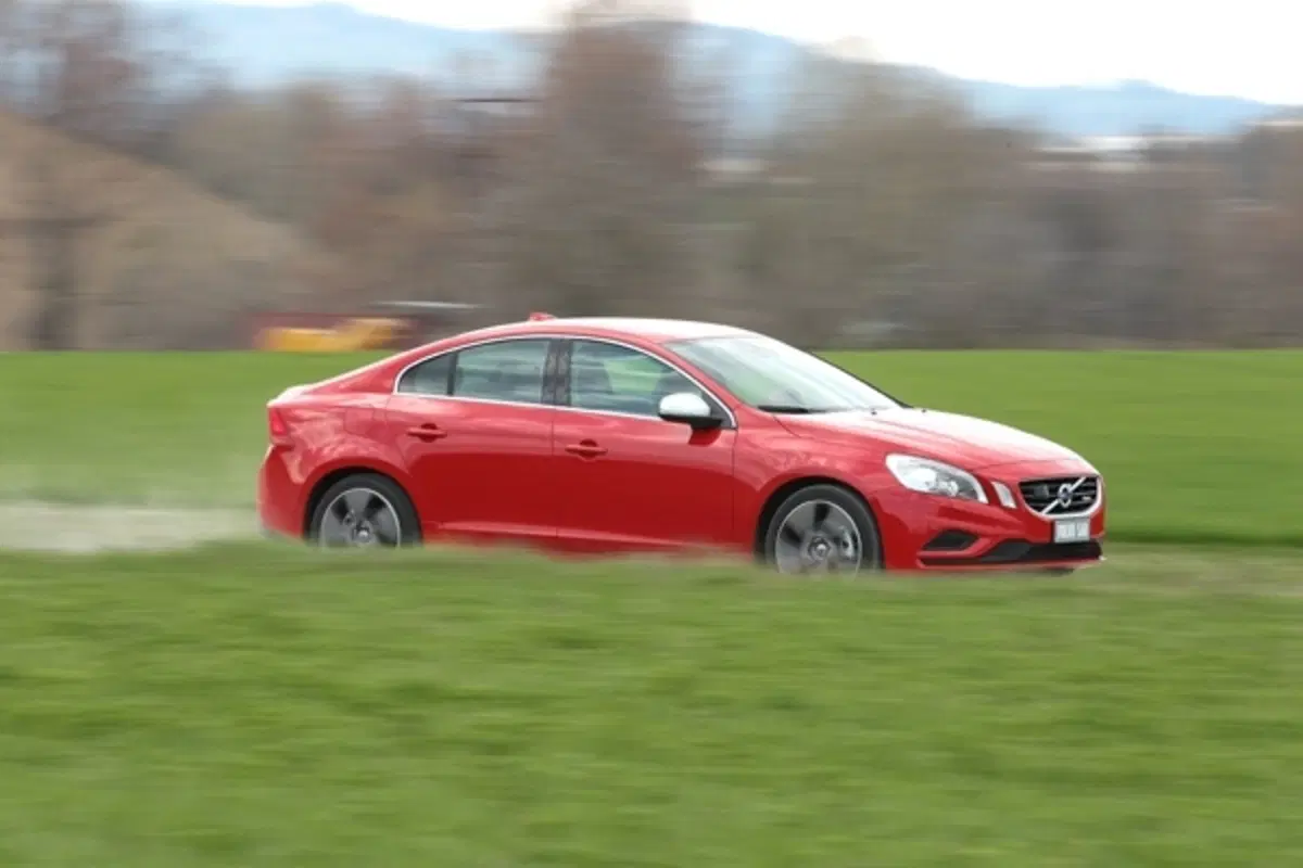 Volvo V60 R-Design (12)