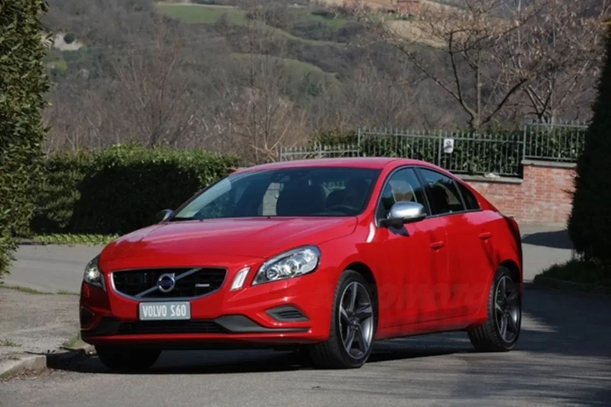 Volvo V60 R-Design (13)