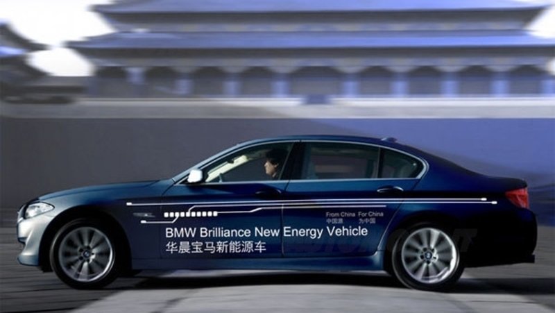 BMW Brilliance ibrida Plug-in