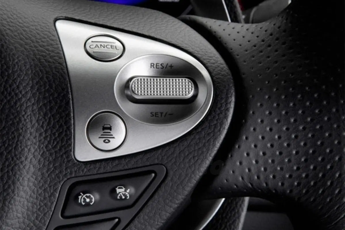 Infiniti FX M.Y. 2011 (10)
