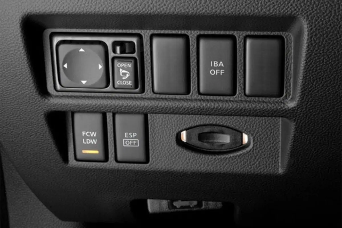 Infiniti FX M.Y. 2011 (11)