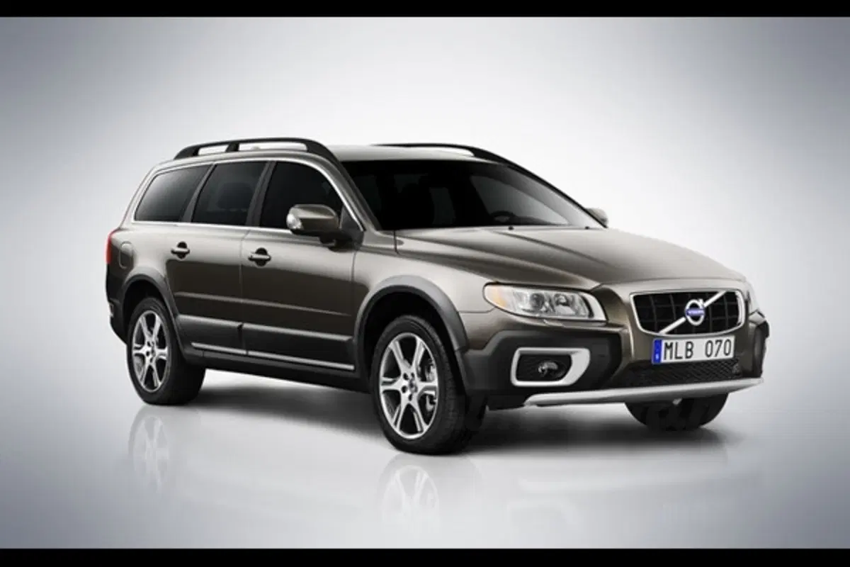Volvo XC70, V70 e S80: 215 CV per il D5