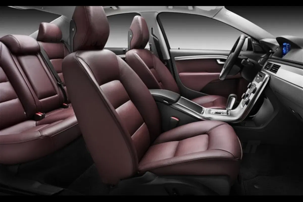 Volvo XC70, V70 e S80: 215 CV per il D5 (15)