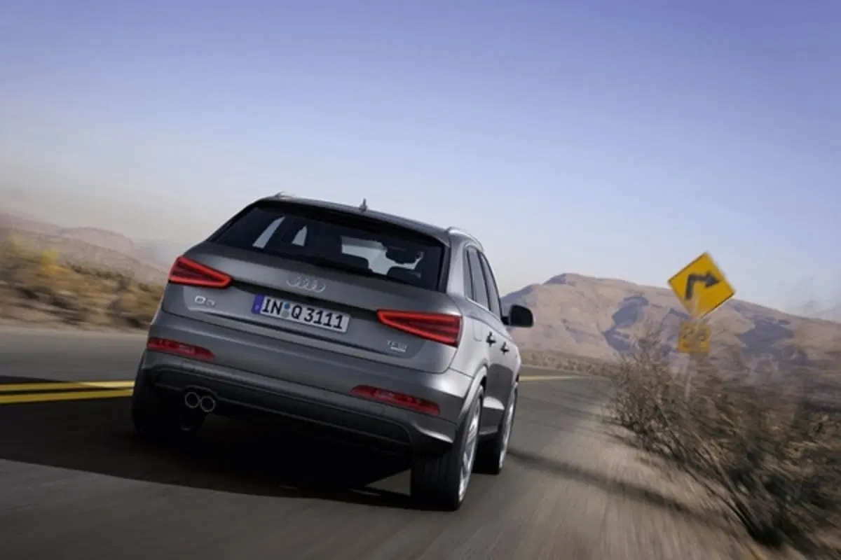 Audi Q3 S-Line (4)