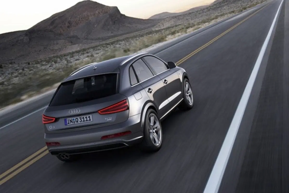 Audi Q3 S-Line (5)
