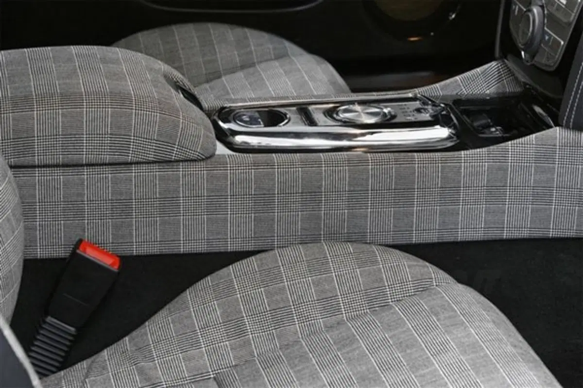Alcantara for Jaguar: a Milano il Giaguaro stupisce (8)