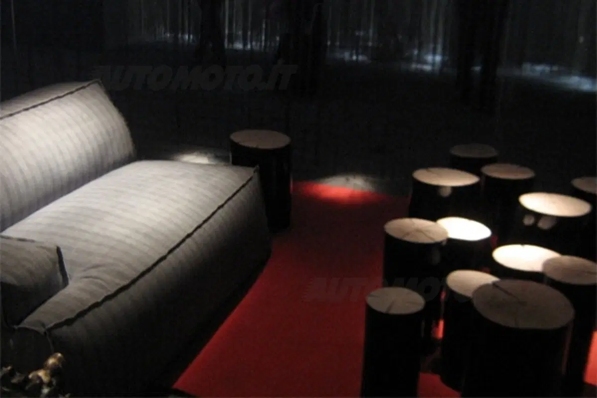 Alcantara for Jaguar: a Milano il Giaguaro stupisce (12)