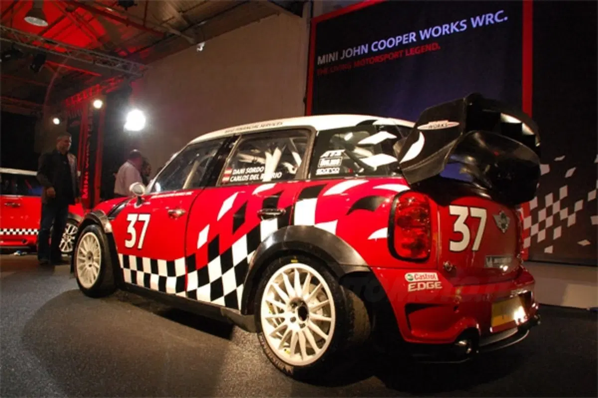 A bordo della Mini Countryman WRC (14)