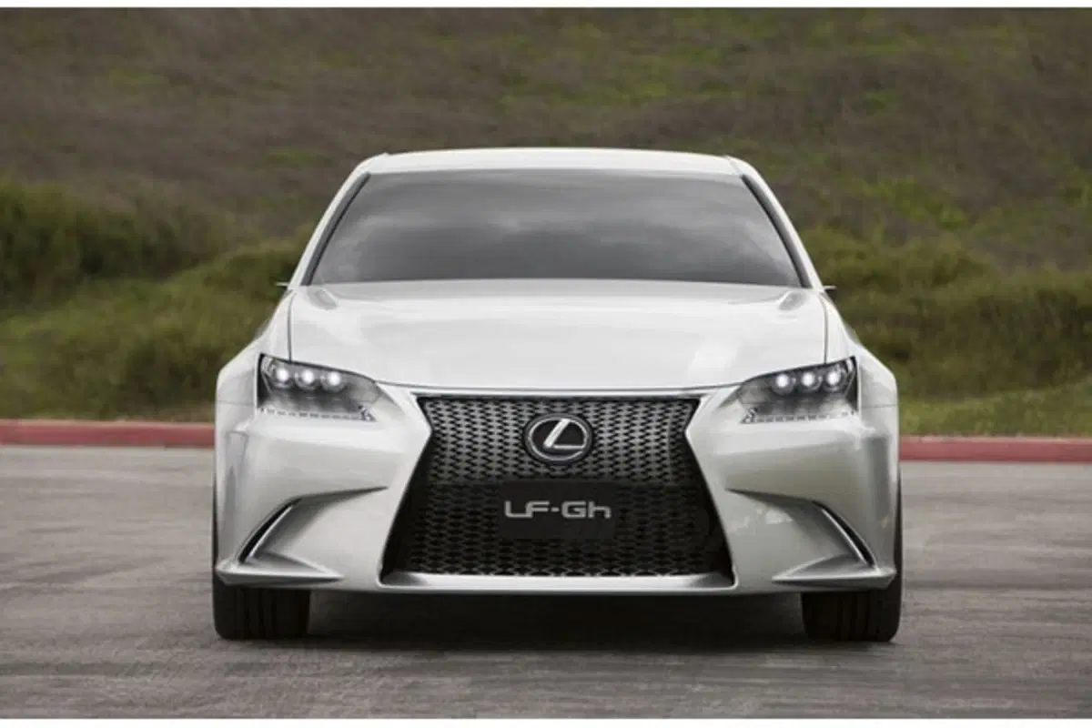 Lexus LF-Gh (8)