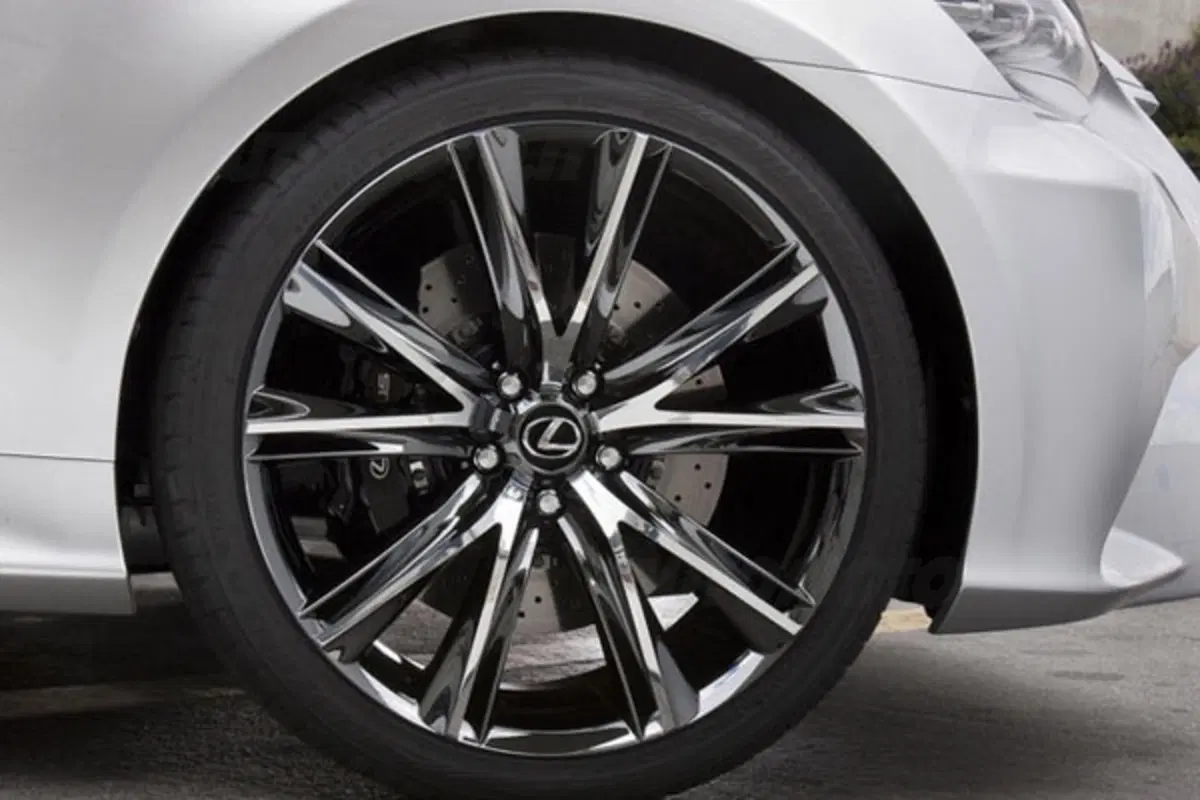 Lexus LF-Gh (11)