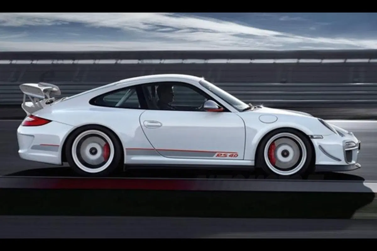 Porsche 911 GT3 RS 4.0 (4)