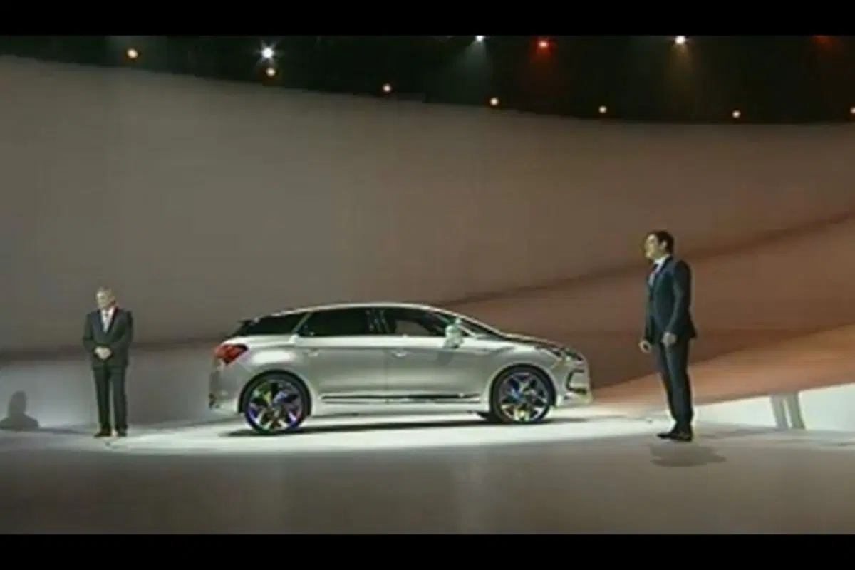 Citroen DS5 - prime immagini da Shanghai (8)