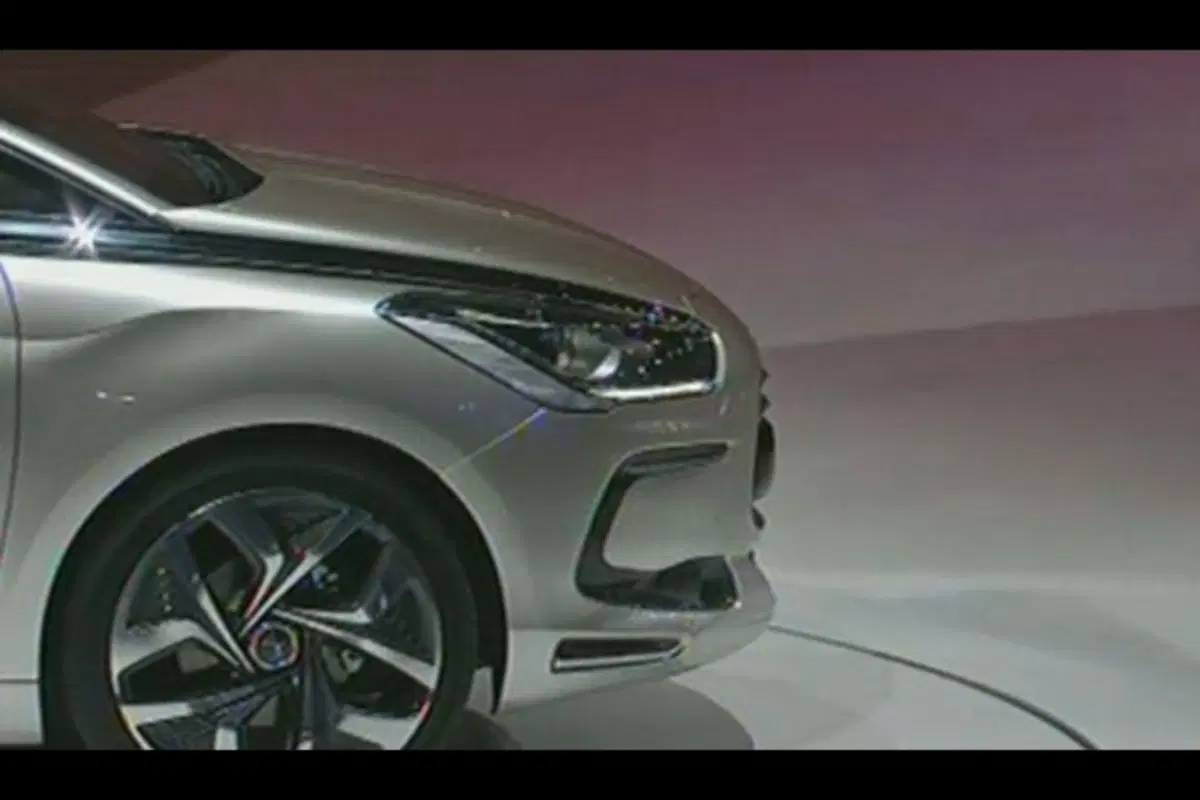 Citroen DS5 - prime immagini da Shanghai (11)