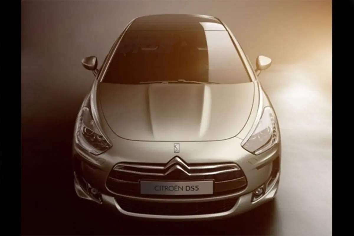 Citroen DS5 - prime immagini ufficiali (4)