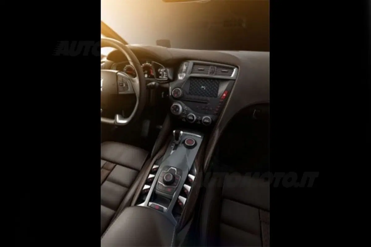 Citroen DS5 - prime immagini ufficiali (9)