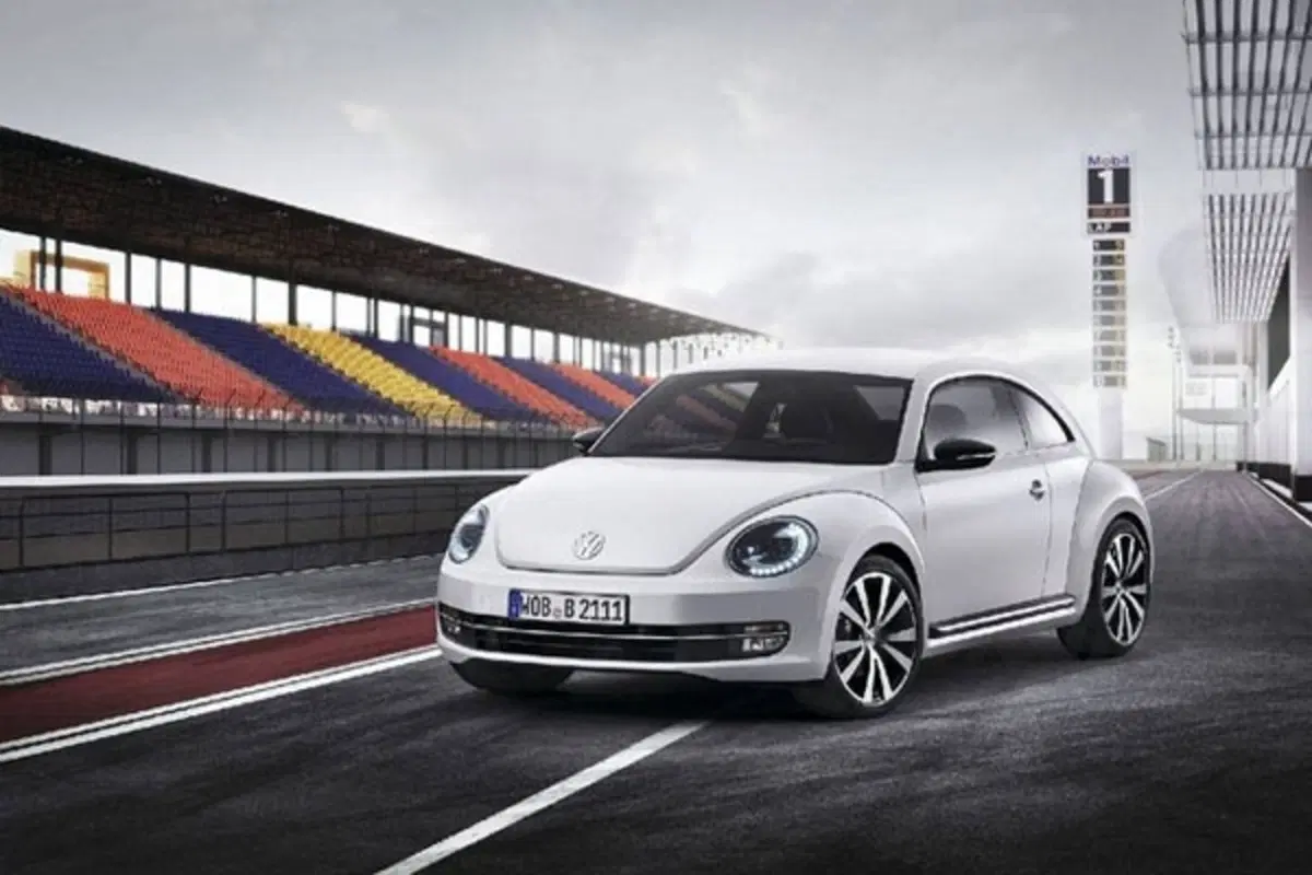 Volkswagen New Beetle - foto ed informazioni ufficiali (5)
