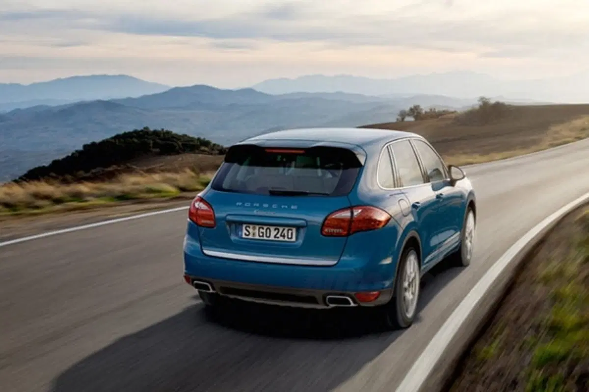 Porsche Cayenne M.Y. 2012: nuovo V6 diesel (3)