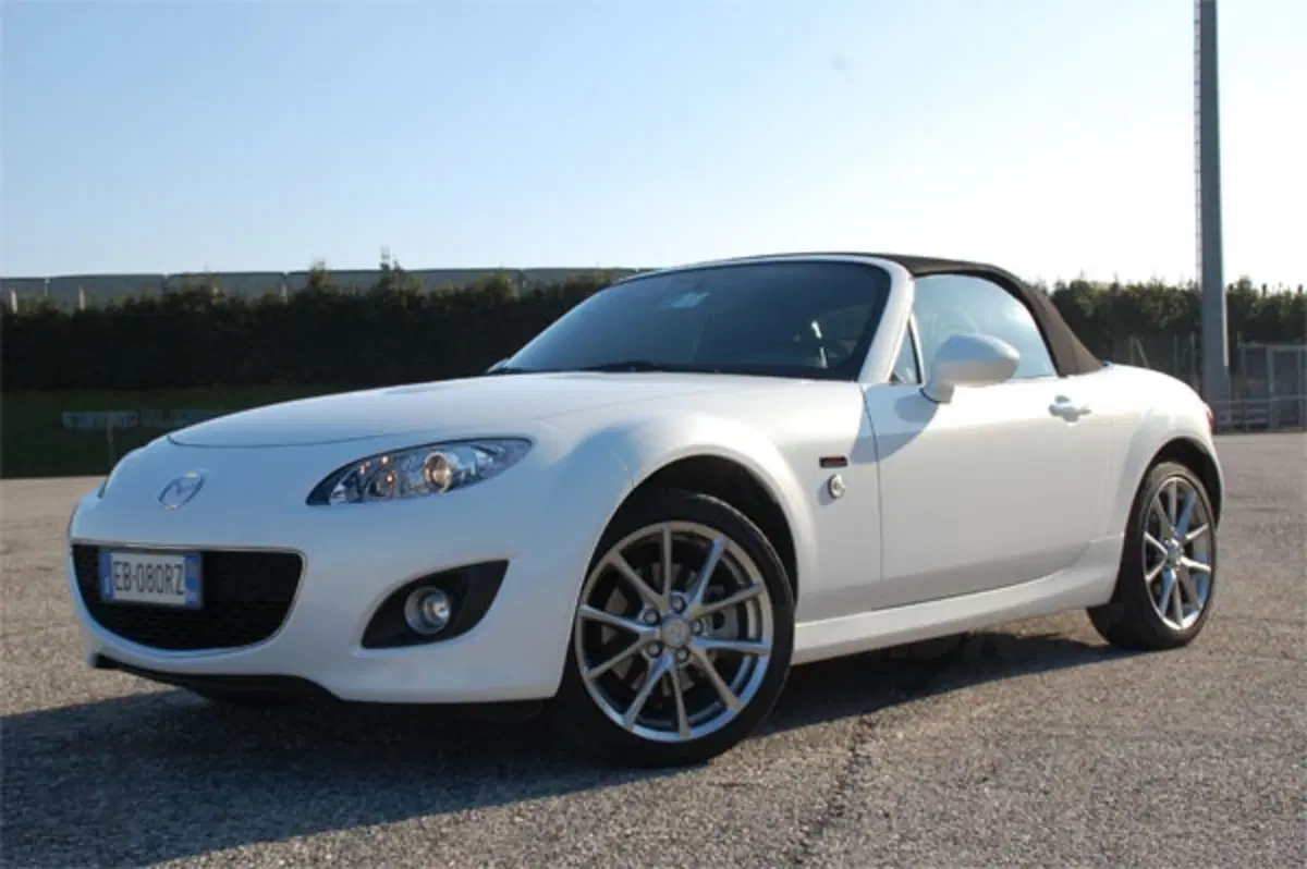 Mazda MX-5 20th Anniversary (9)