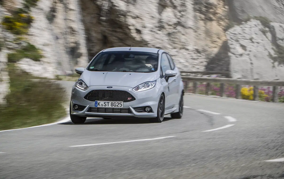 Ford Fiesta ST200: la più potente di sempre [Video] (3)