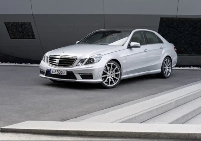Mercedes Classe E 63 AMG: nuovo V8 biturbo