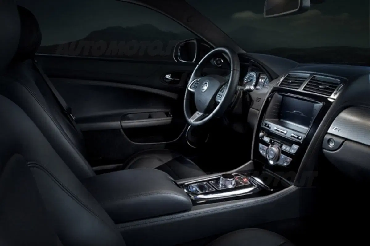Jaguar XK M.Y. 2012: ecco il restyling (9)