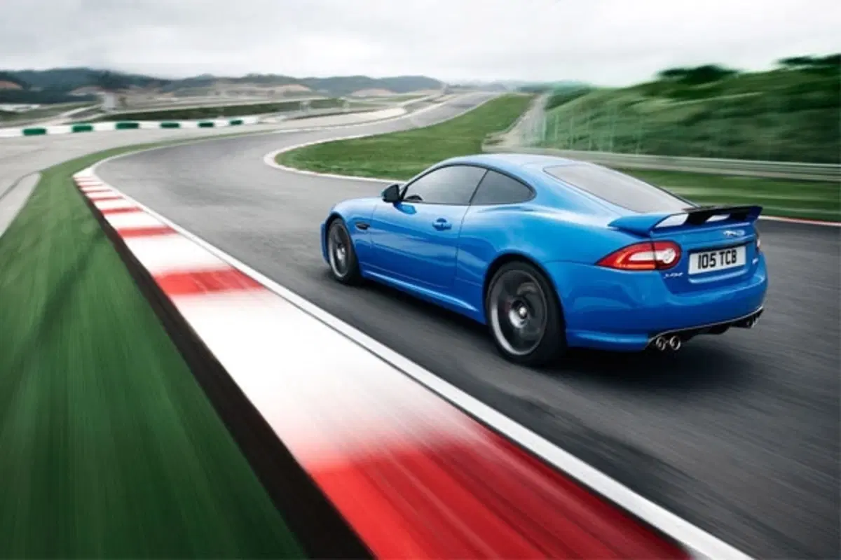 Jaguar XK M.Y. 2012: ecco il restyling (13)