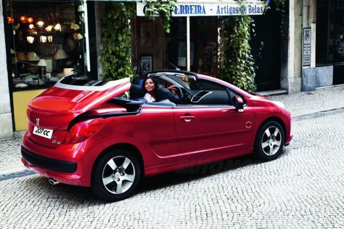 Peugeot 207 Sweet Years (2)