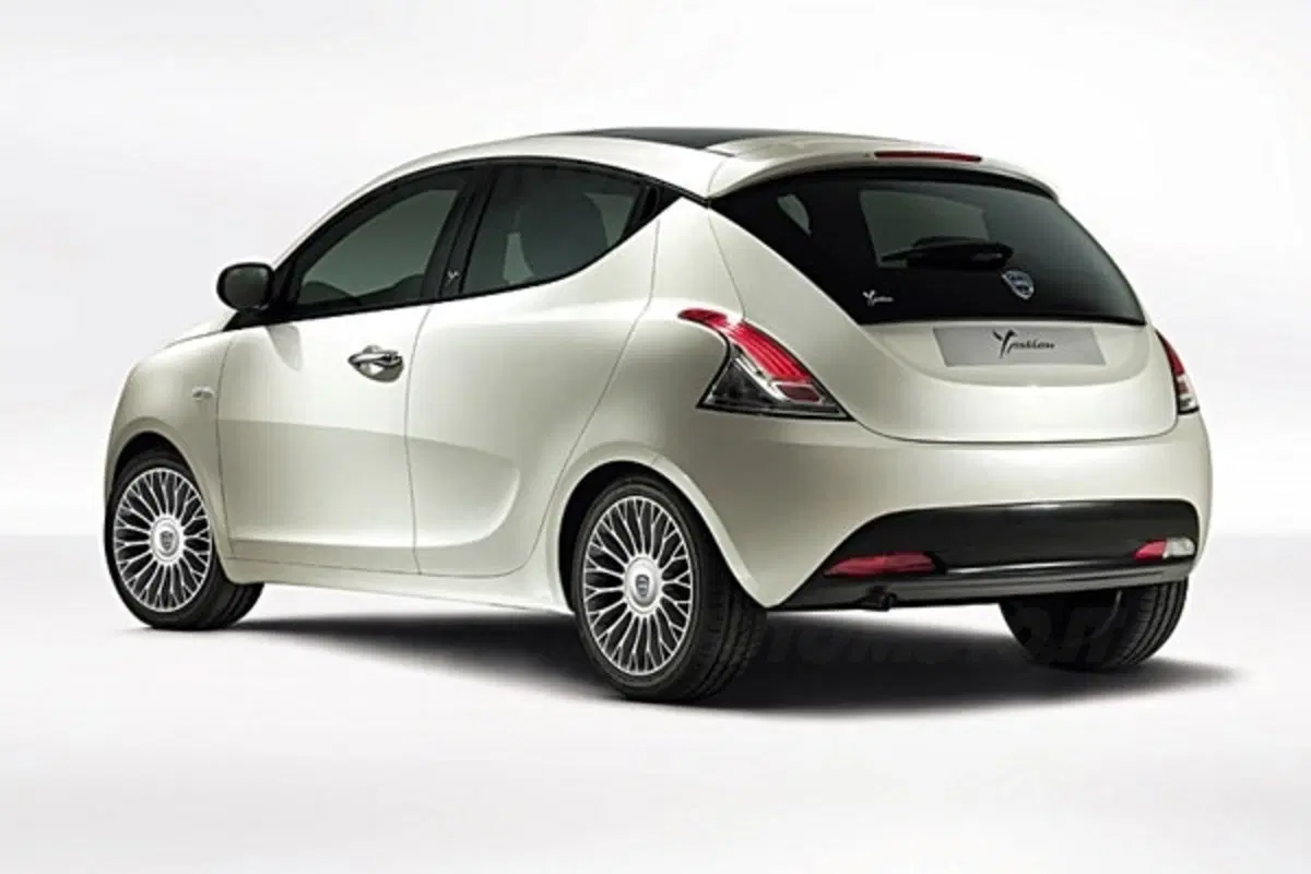 Nuova Lancia Ypsilon - quanto costa (3)