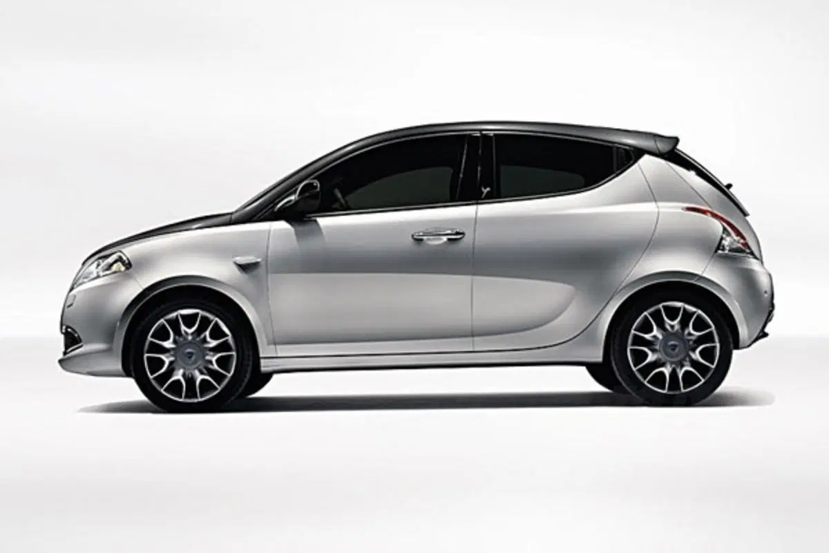 Nuova Lancia Ypsilon - quanto costa (5)