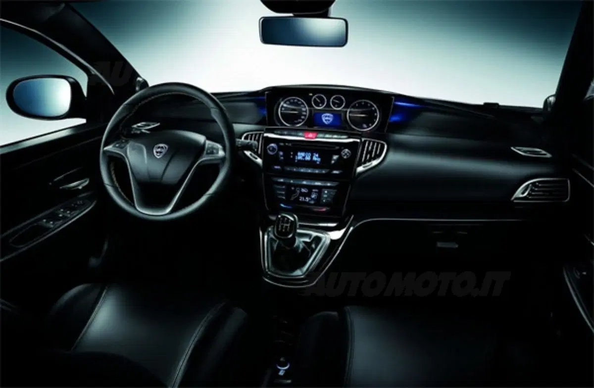 Nuova Lancia Ypsilon - quanto costa (10)