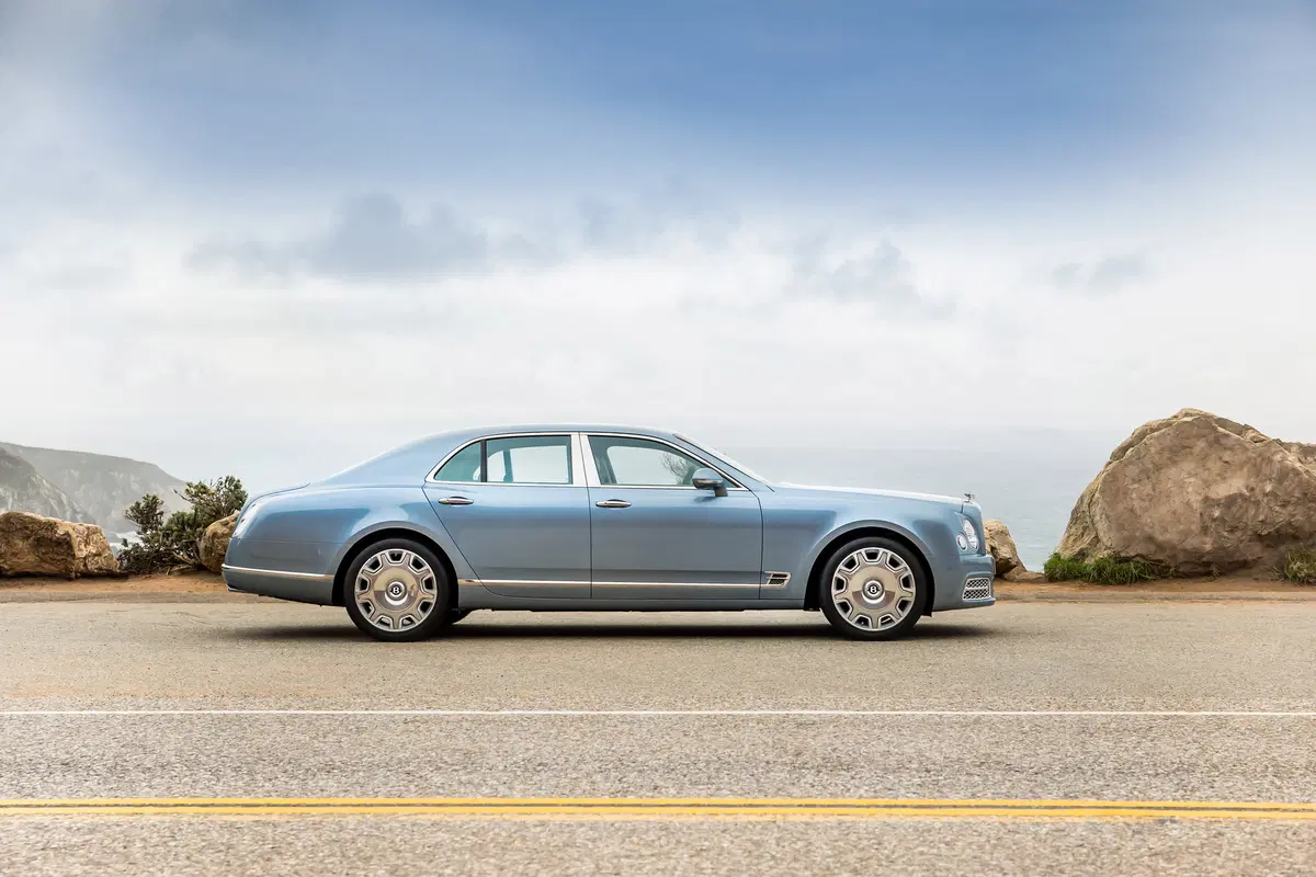 Bentley Mulsanne (2010-23) (2)