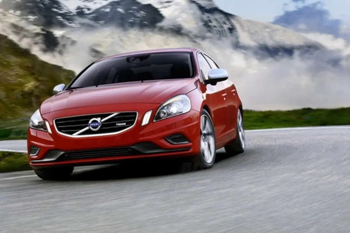 Volvo S60 e XC60 R-Design M.Y. 2012