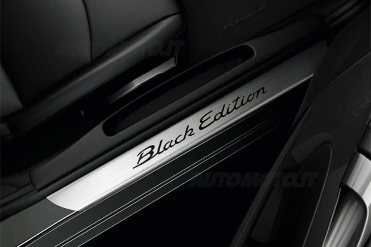 Porsche Cayman S Black Edition (6)