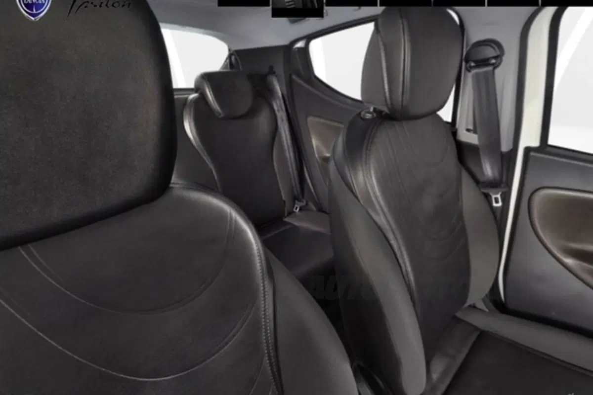 Lancia Ypsilon: debutta su Ipad (11)
