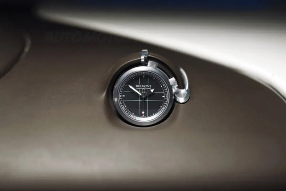 Jaguar C-X75: via libera del giaguaro (28)