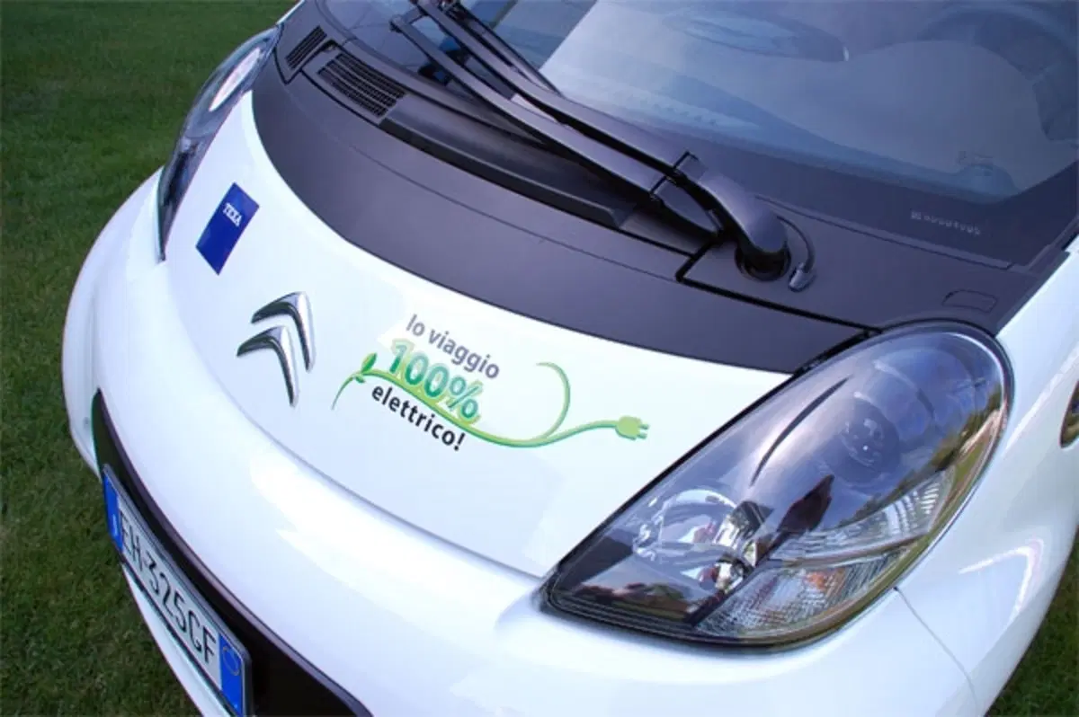 Consegnata alla Texa la prima Citroen C-Zero del Triveneto (8)