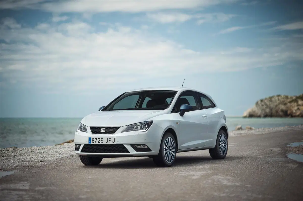 Quale comprare, Confronto: Alfa Romeo Mito 1.4 Vs Seat Ibiza SC 1.0 (3)