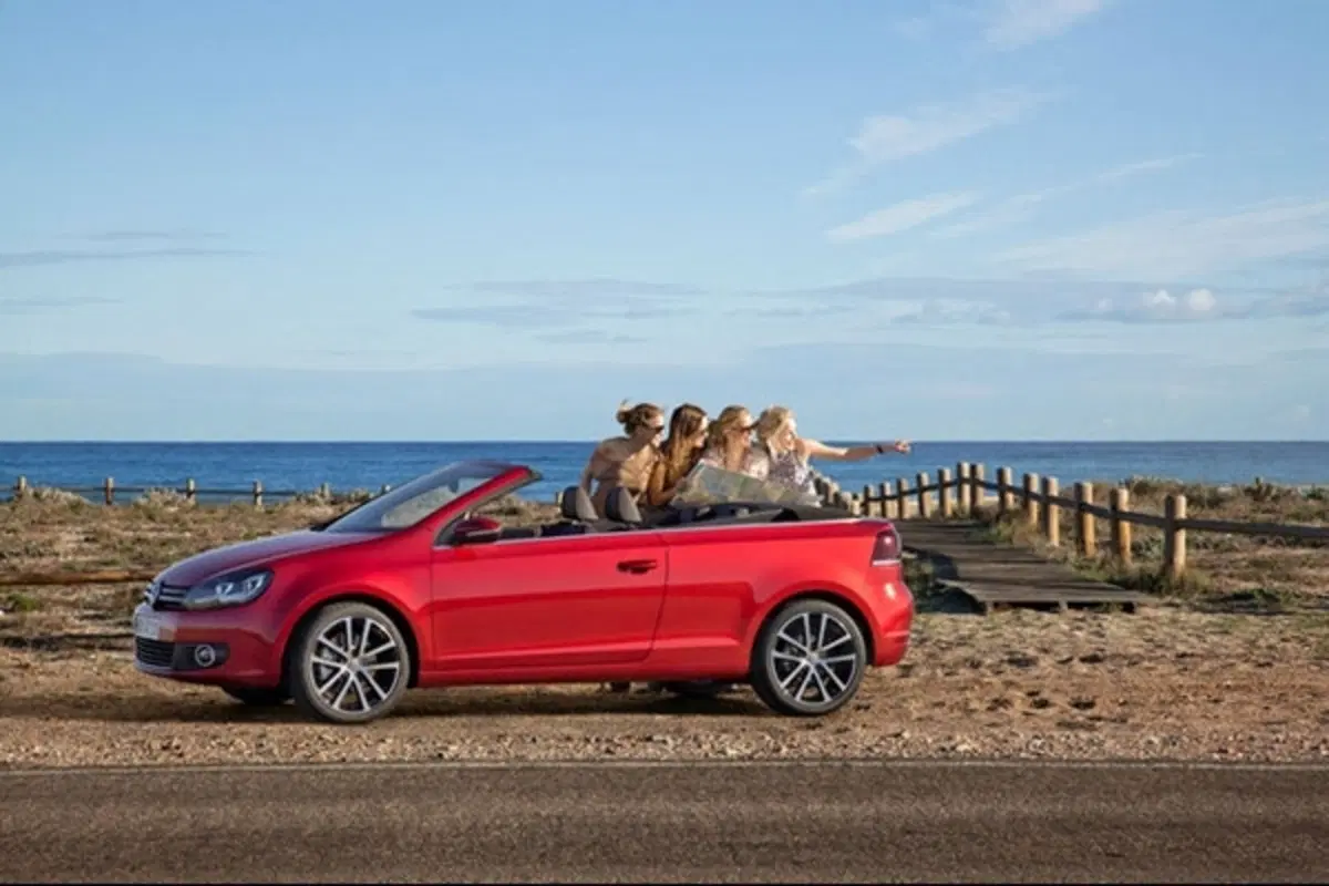Volkswagen Golf Cabrio - costa 23.900 euro (2)