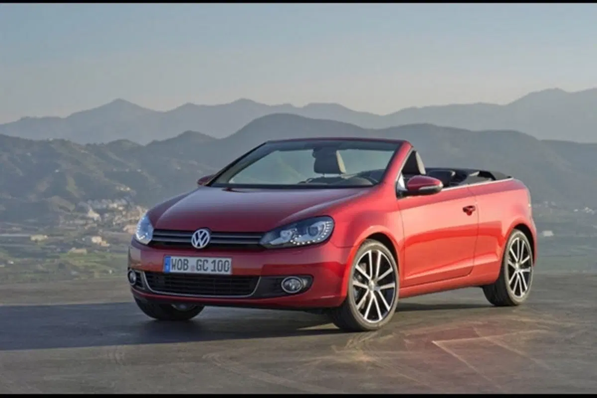 Volkswagen Golf Cabrio - costa 23.900 euro (6)