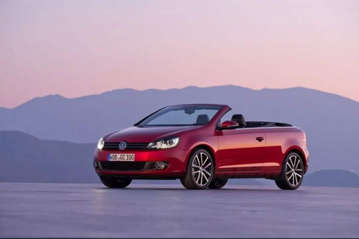 Volkswagen Golf Cabrio - costa 23.900 euro (8)