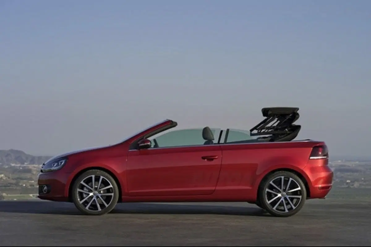Volkswagen Golf Cabrio - costa 23.900 euro (14)