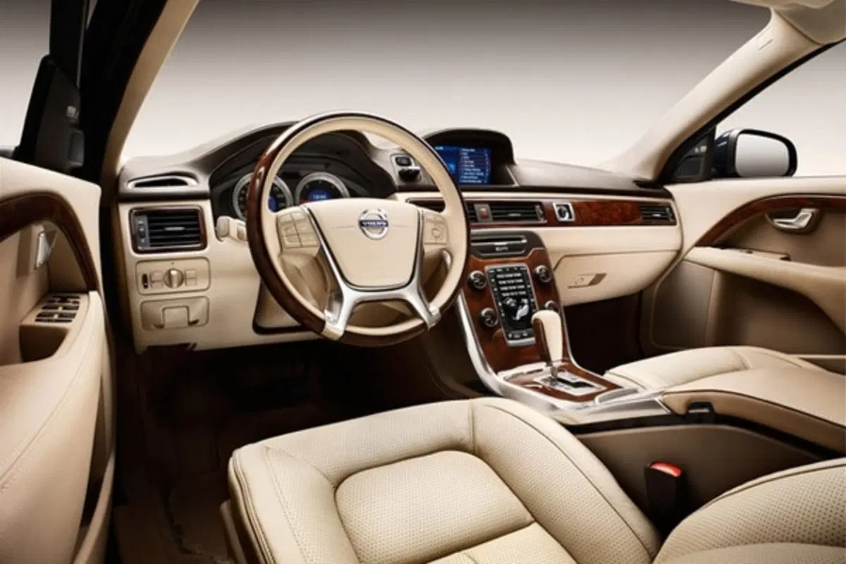 Volvo: in arrivo V70 R-Design ed S80 Executive (12)