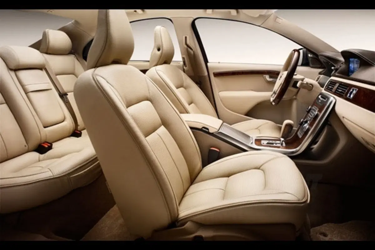 Volvo: in arrivo V70 R-Design ed S80 Executive (14)