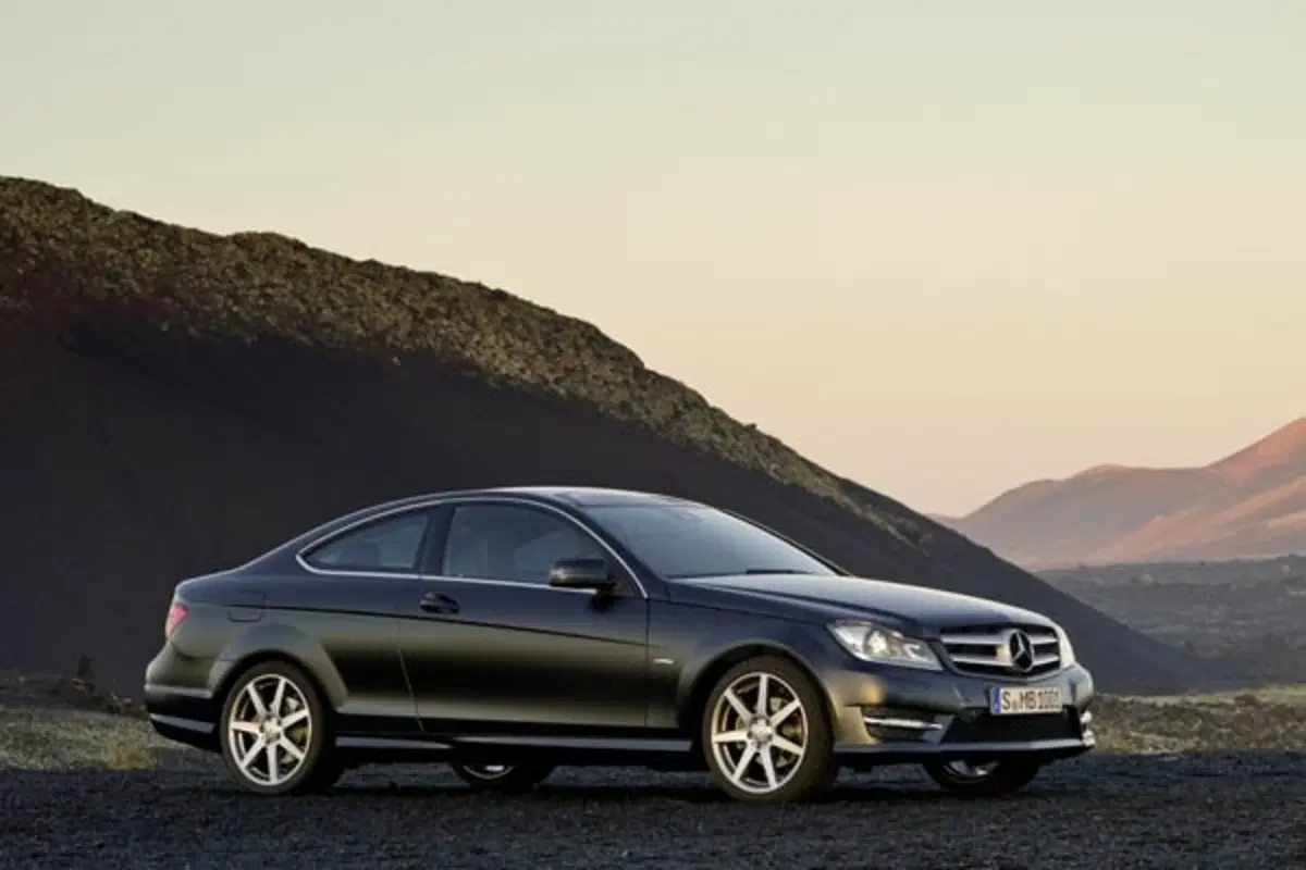 Mercedes Classe C Coupè: quanto costa (12)